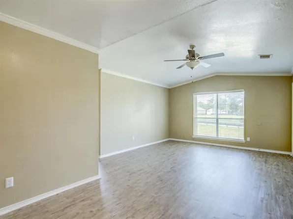 Spring Hill Village Apartments