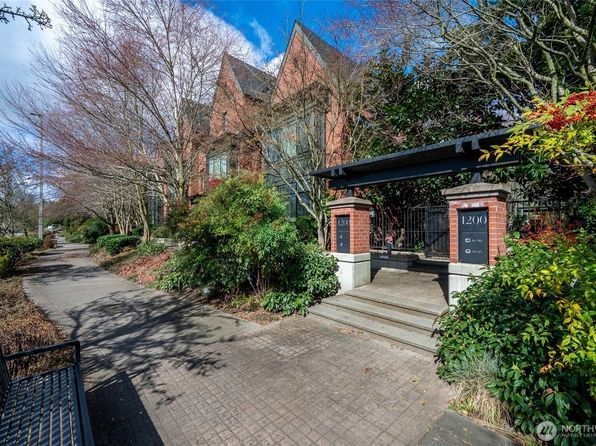 10415 NE 12th Pl Unit 104