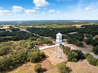 122 Cliffview Dr, Nocona, TX 76255