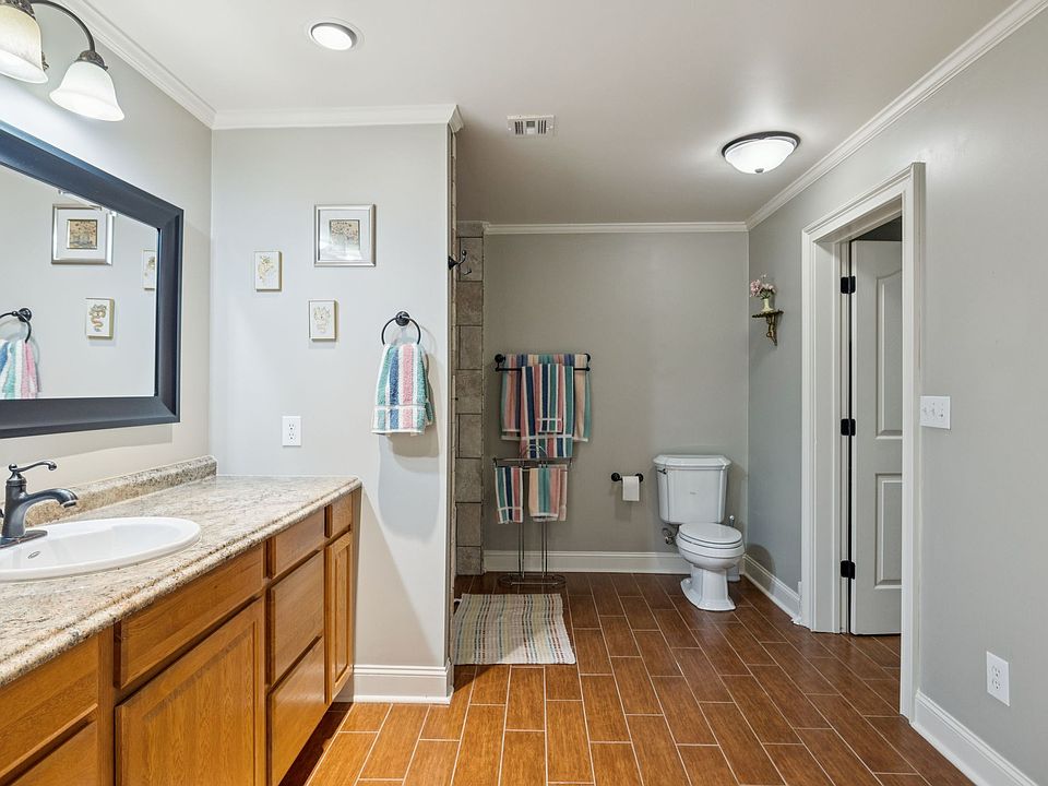 43rd image of this home
