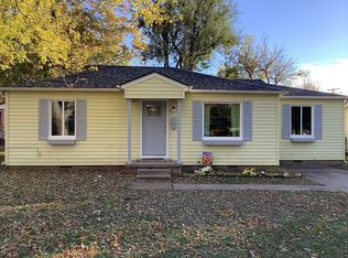 213 E 12th Pl, Claremore, OK 74017