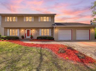 917 E Kramer Ln, Appleton, WI 54915