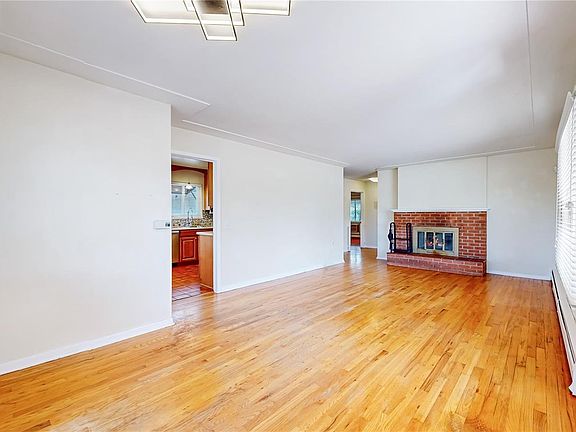 2nd image of 359 Quentin Street