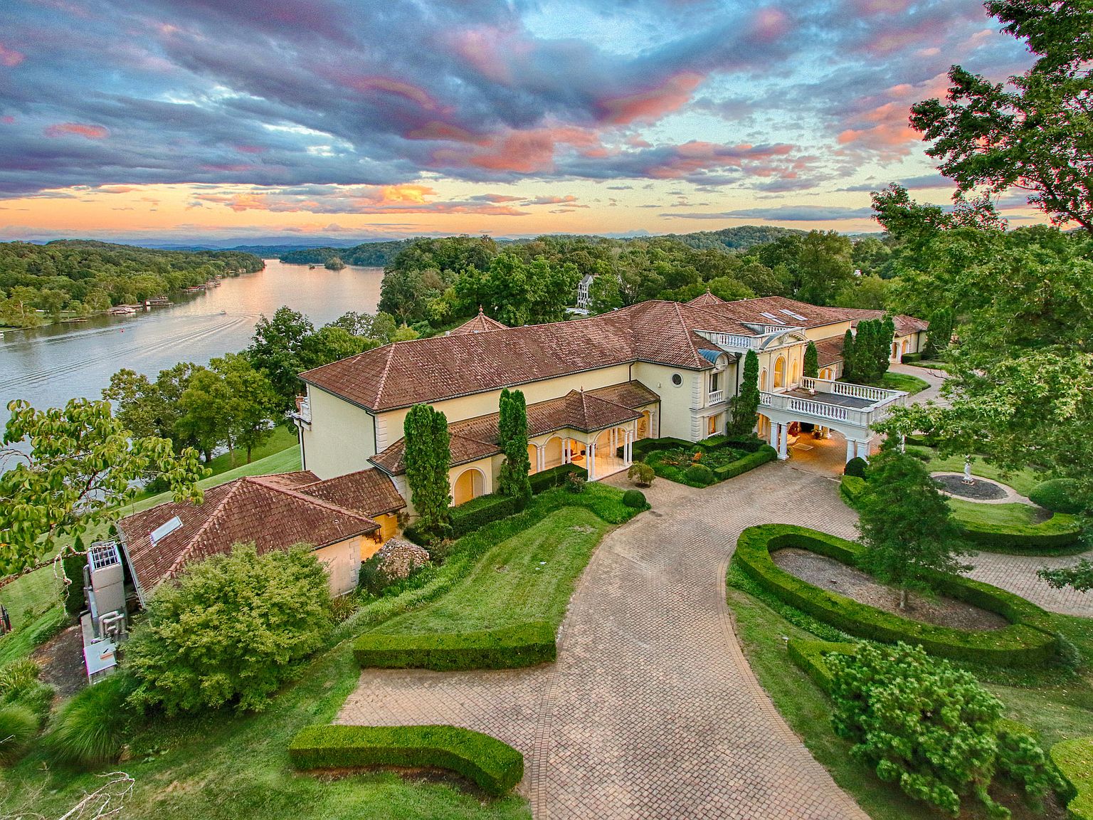 5628 Lyons View Pike, Knoxville, TN 37919 | Zillow