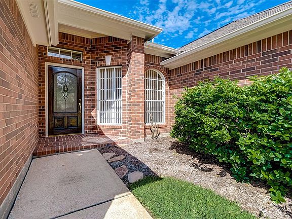 3rd image of 21526 Santa Clara Dr