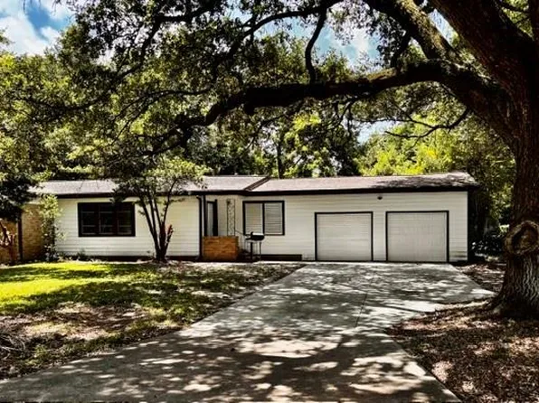 2419 Meadow Ln, La Marque, TX 77568