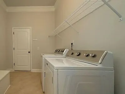 664 Scarlet Baby Dr — Photo 37