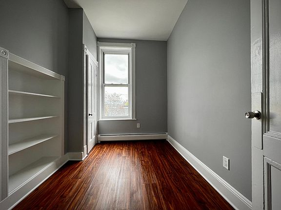2nd image of 11 West Broadway