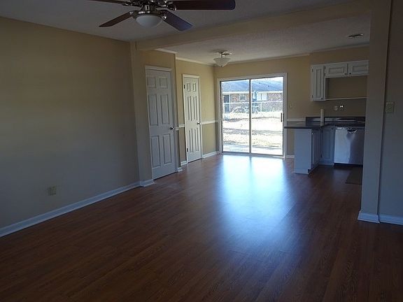 4th image of 4054 Briarwood Dr