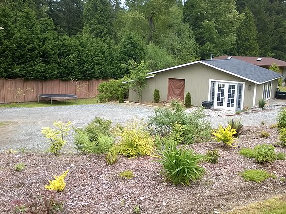 Outbuilding, bedroom 6