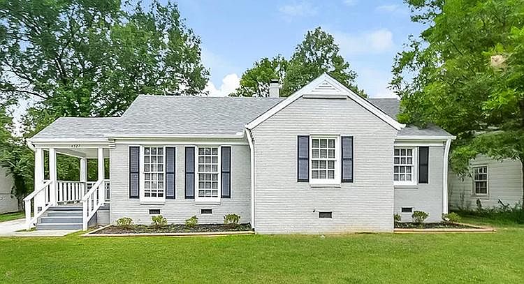 2nd image of 3881 Springfield Dr