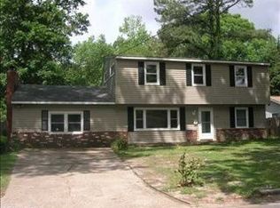 413 Pallets Rd, Virginia Beach, VA 23454