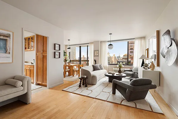 Sold by SERHANT. | media 4