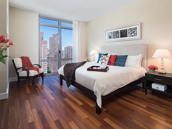5th image of 333 E 91st St #20CD