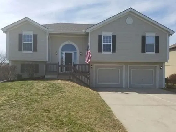 10924 N Marsh Ave, Kansas City, MO 64157