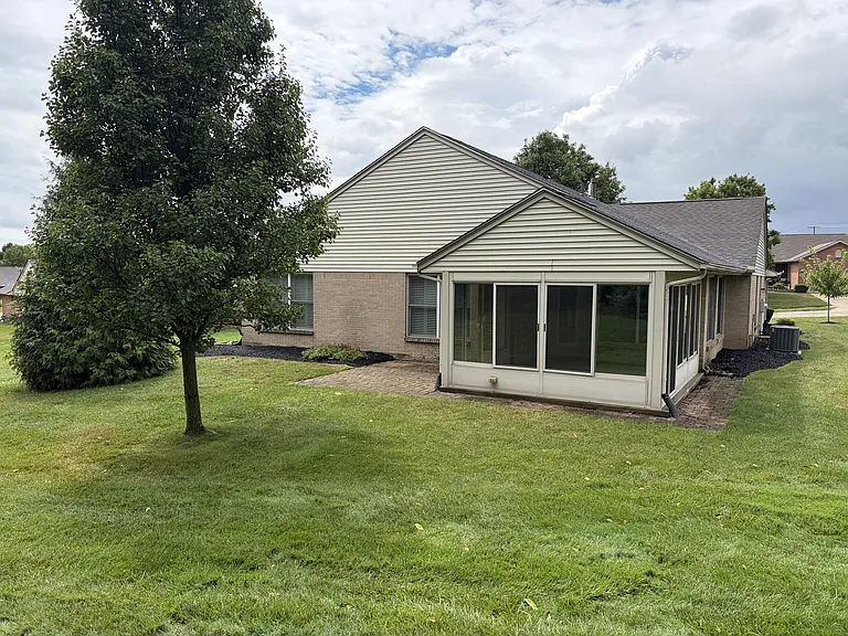 1324 Rosalind Dr — Photo 24