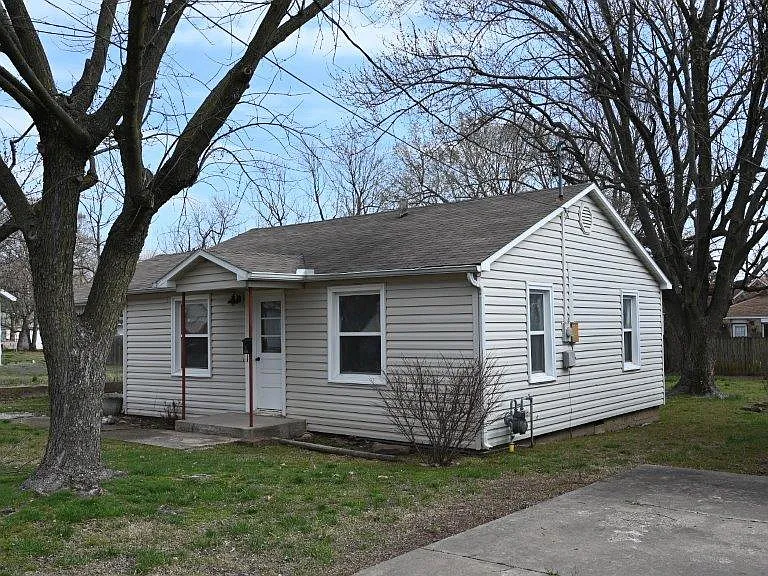 109 Harris St — Photo 1