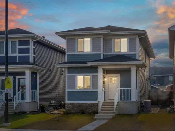 159 N Waterford Hts, Chestermere, AB T1X 2M8