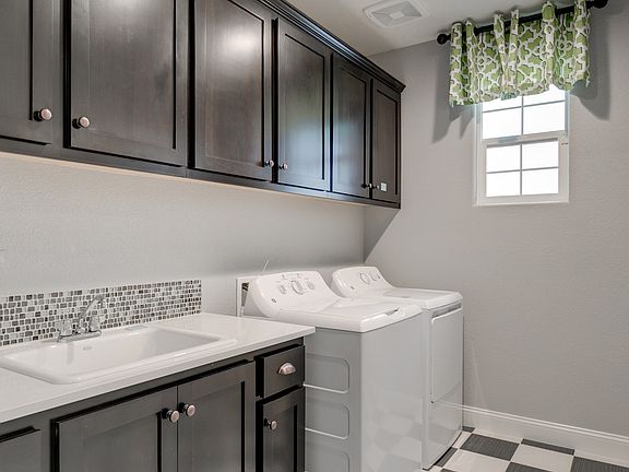 Spacious laundry room