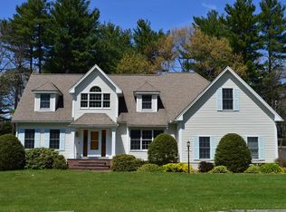 14 Barbara D Ln, Tewksbury, MA 01876
