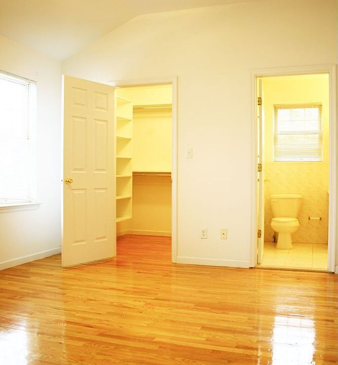 Large master bedroom