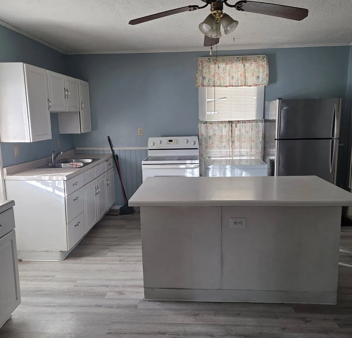 2 bed, 1000 sqft, $1,200 — Photo 4
