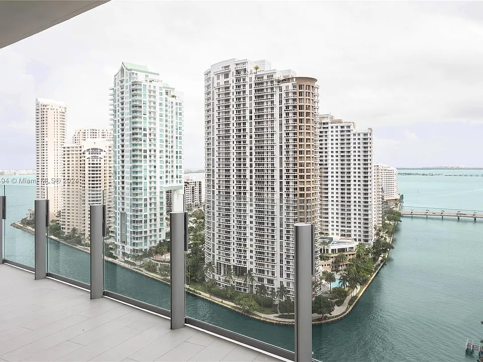 300 Biscayne Blvd #2605