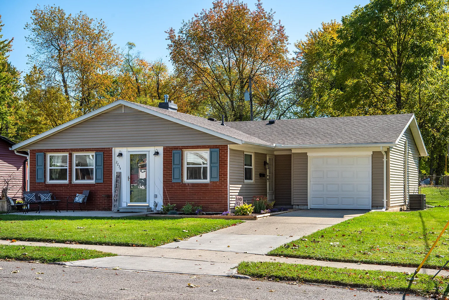 2234 Duquesne Dr photo 1