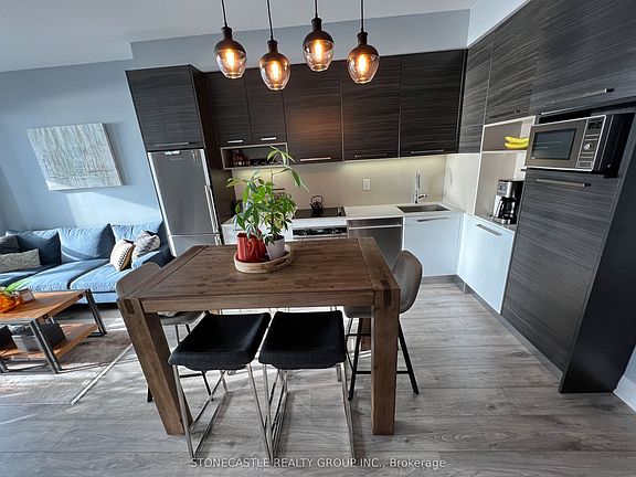 3rd image of 36 Park Lawn Rd #2401