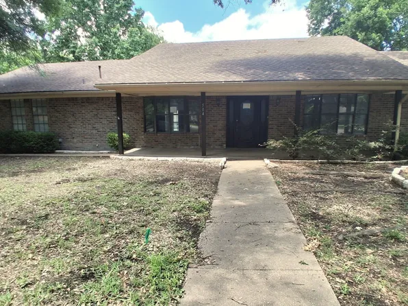 504 Gaddy St, Farmersville, TX 75442