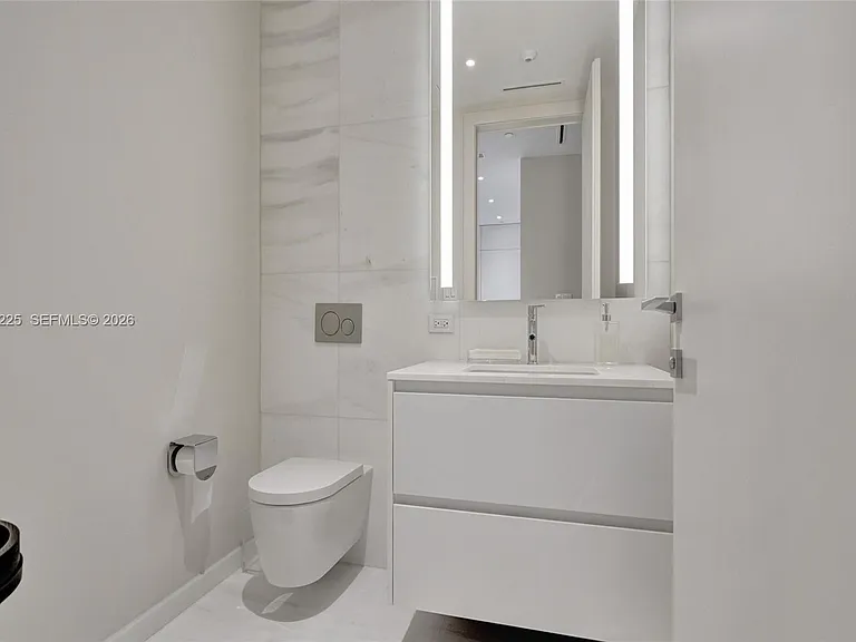 300 Biscayne Boulevard Way #2305W — Photo 38