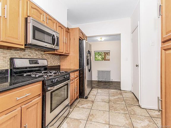 4th image of 59 S Lawn Ave