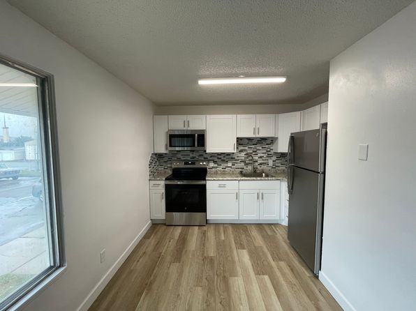116 Lilac Way #1
