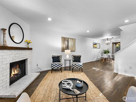 4th image of 1555 Union Avenue NE #39