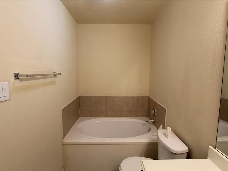 5707 Saluda Creek Ln — Photo 26