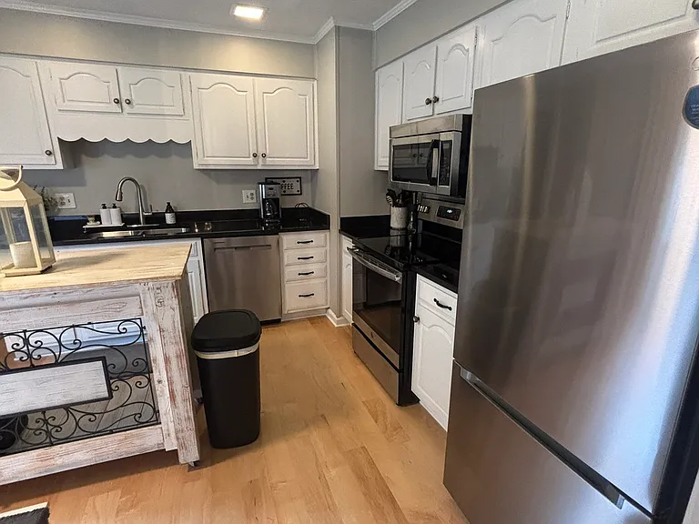 75 Powell Cv — Photo 16