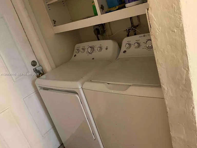 101 Miami Gardens Rd — Photo 17