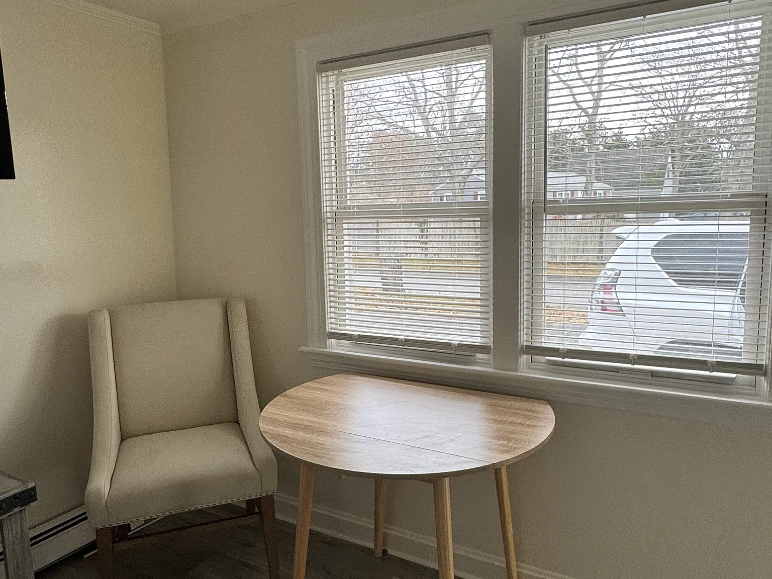Studio, 12000 sqft, $1,600 — Photo 3