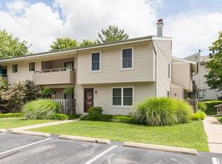 16 Jakes Ct, O'Fallon, MO 63366
