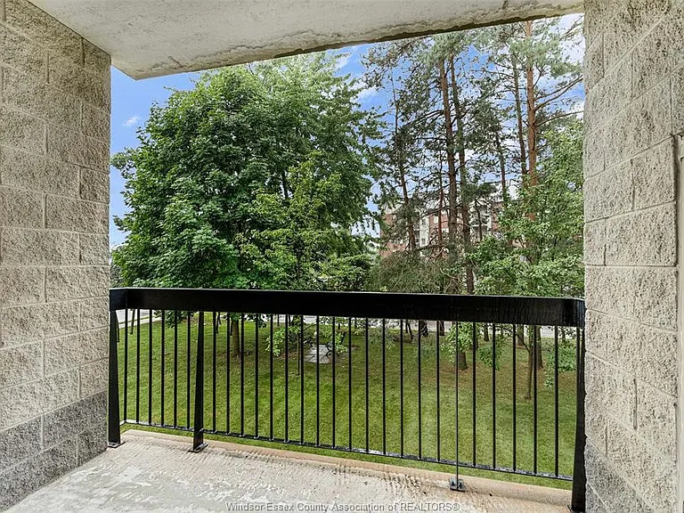 1885 Normandy St #202 — Photo 10