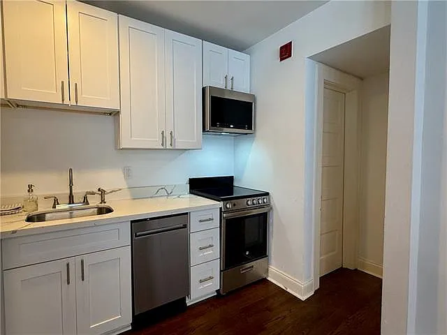 920 S Carrollton Ave — Photo 9