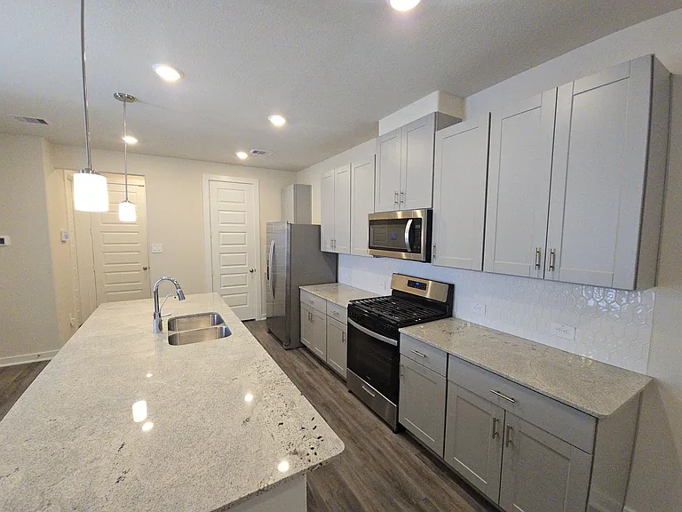 4112 Good Vineyard Ln — Photo 7