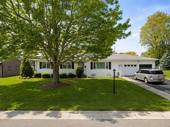 830 N Cherry St, Paulding, OH 45879
