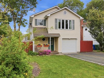 23 Woodside Avenue, Port Jefferson, NY, 11777