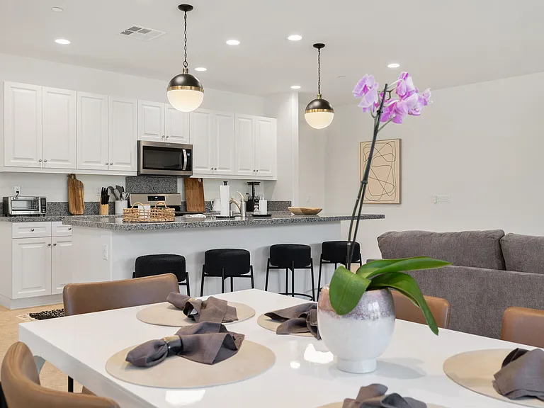 51805 Pinnacle Vista Dr — Photo 32
