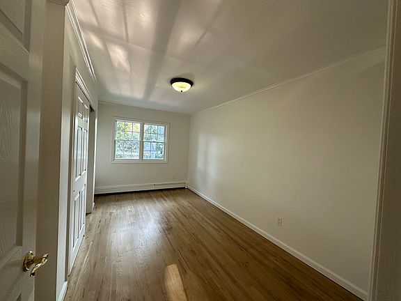 5th image of 5 Star Ln APT 2