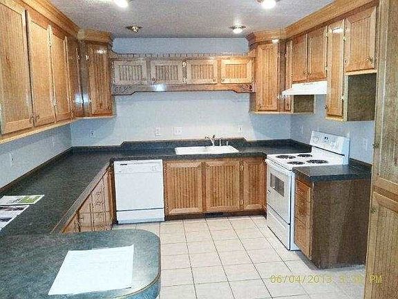 3rd image of 753 W Wildrye Ct