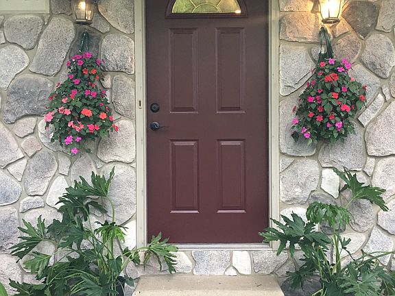 2nd image of 6013 Artesian Dr