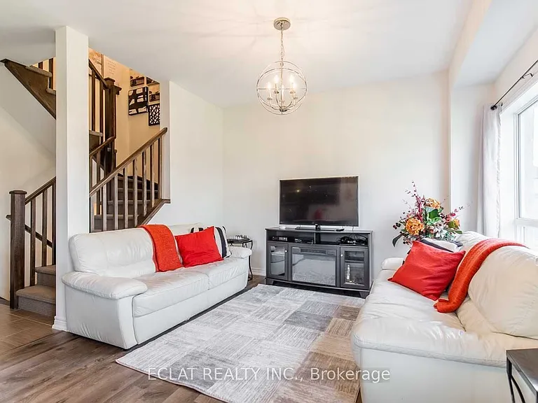 82 Bradbury Rd — Photo 9