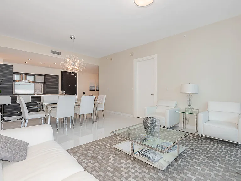 200 Biscayne Boulevard Way #5109 — Photo 8
